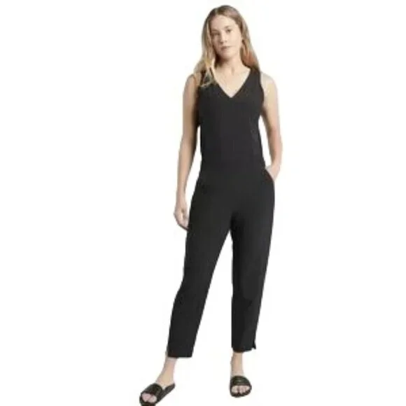 NWT ATHLETA Brooklyn Jumpsuit Black Women's 12 Pockets Comfort Stretch MSRP$129 - Picture 3 of 16